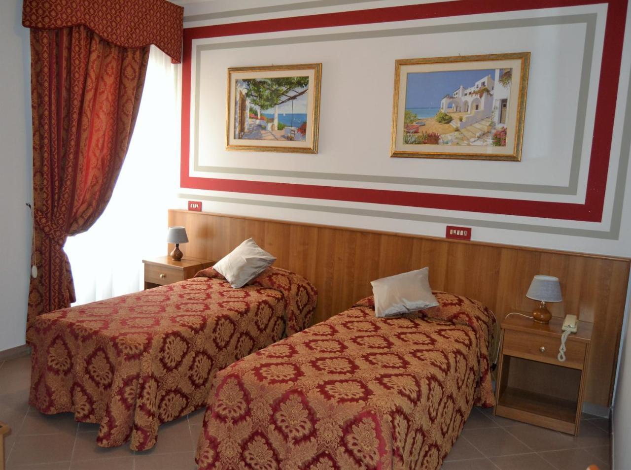 Hotel Facioni Pomezia Exterior photo